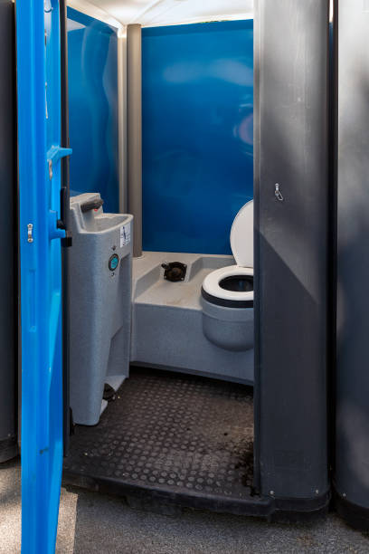 Portable Toilet Options We Offer in Emerald Isle, NC