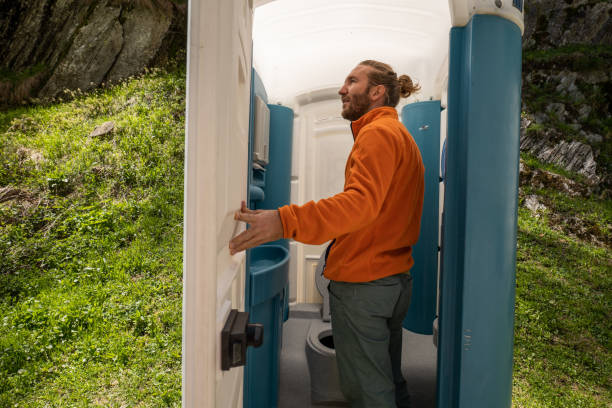 Best Porta potty rental near me  in Emerald Isle, NC