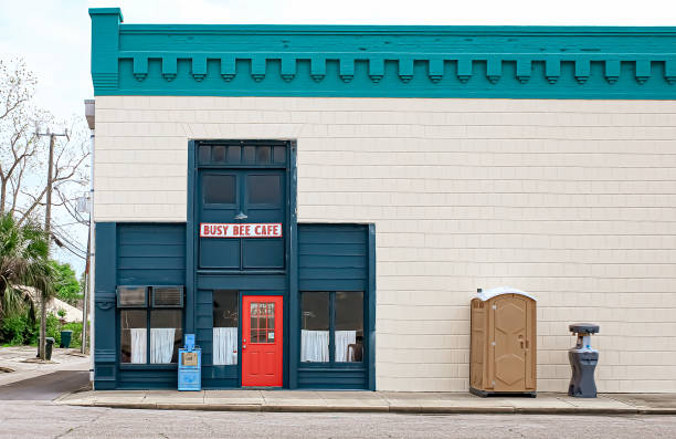 Best Portable restroom trailer rental  in Emerald Isle, NC